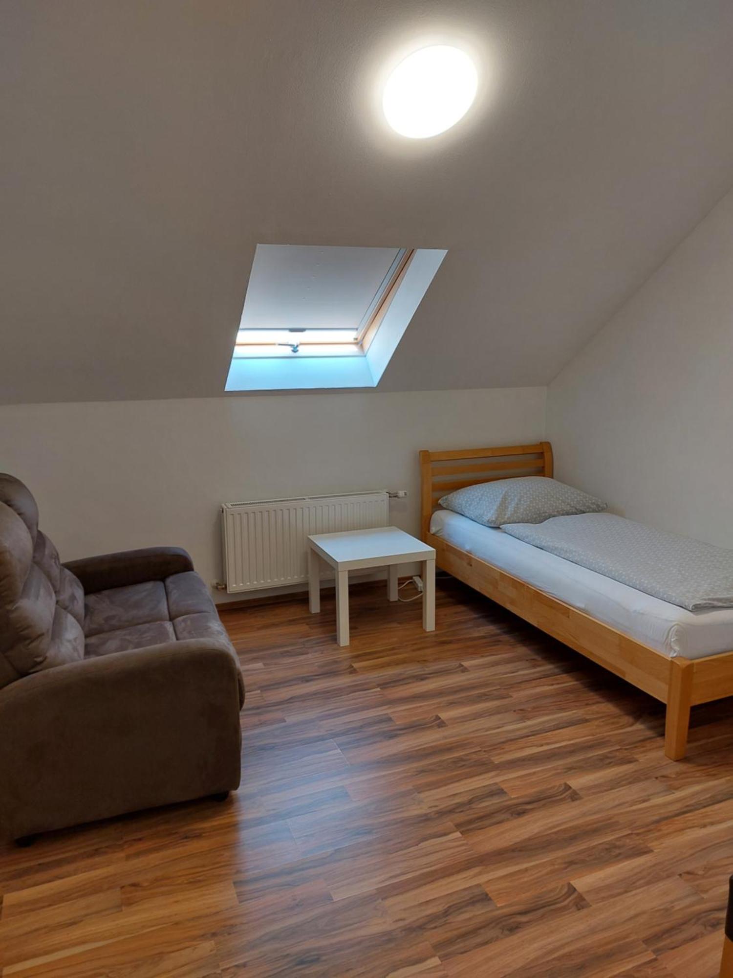 Eisenstadt Apartments Chambre photo